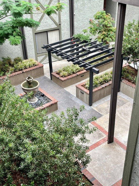 courtyard 
common area planning 